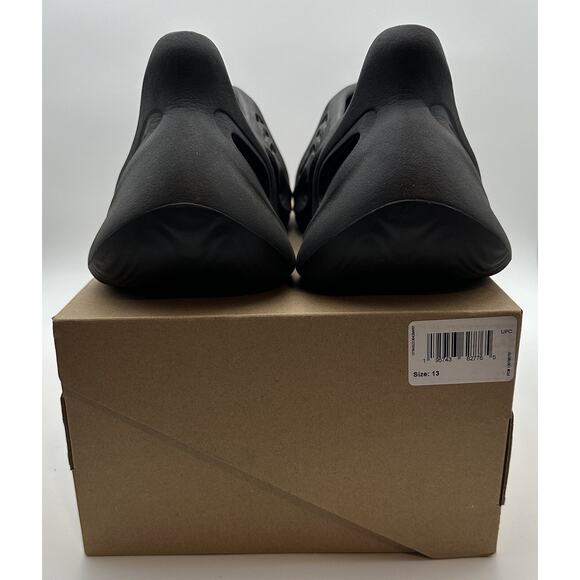 Adidas Yeezy Quantum Onyx SZ 13 YZY RNR HP8739 - Picture 6 of 7